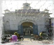 Gurudwara sri paonta sahib.jpg is loading...